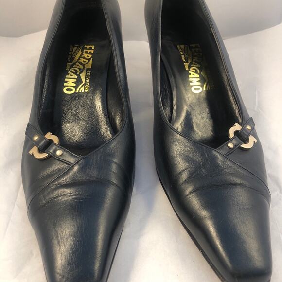 Salvatore Ferragamo Blue Leather Square Toe pump - Picture 3 of 11